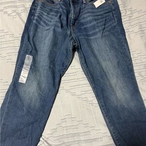 Old Navy Blue Relaxed Jeans with Classic Indigo Wash